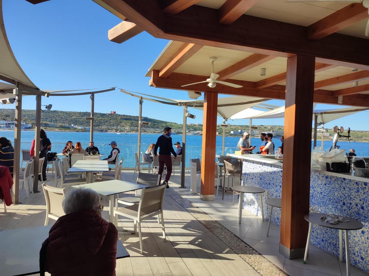 Beachfront Seaview Haven: Malta's Coastal Retreat Mellieha Exterior photo